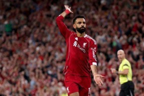 爱游戏官方版包含萨拉赫重返赛场，爆冷首场状态出色，公牛观众沸腾！的词条